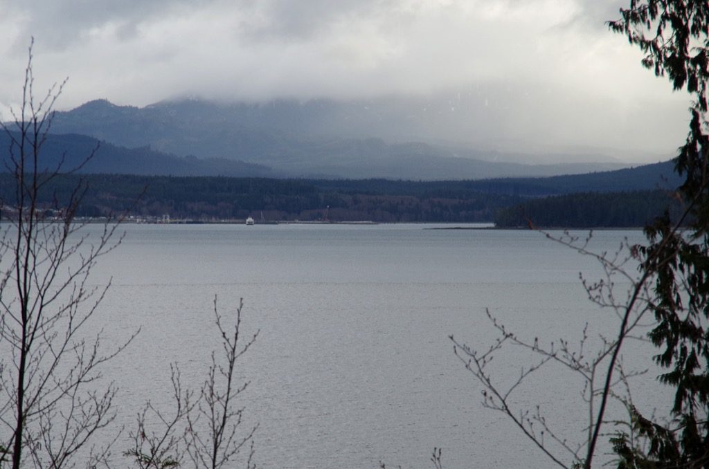 cloudy mountain view